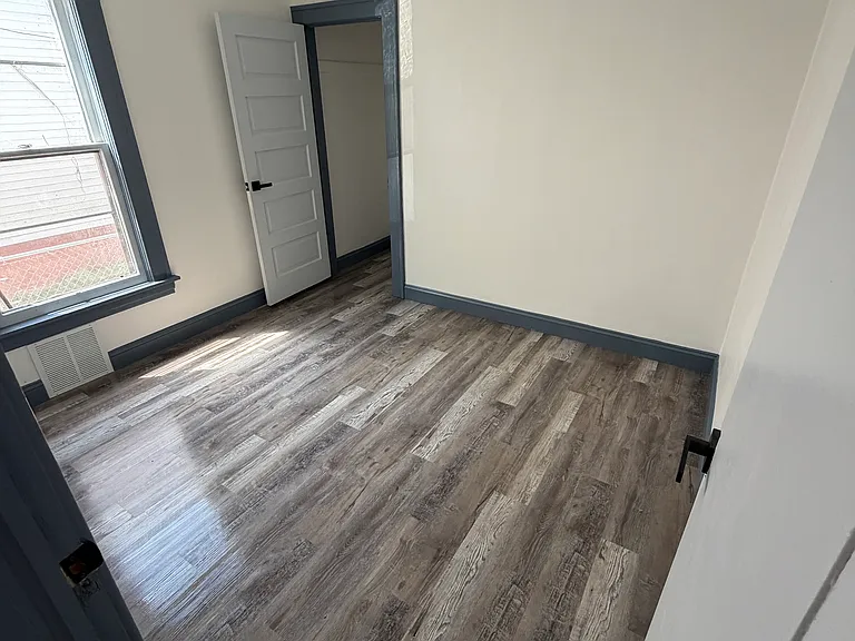 302 Cory Ave #2 — Photo 12
