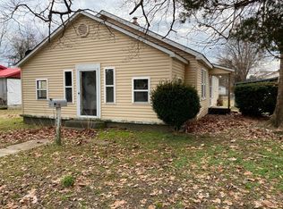1406 Ray St, Dexter, MO 63841