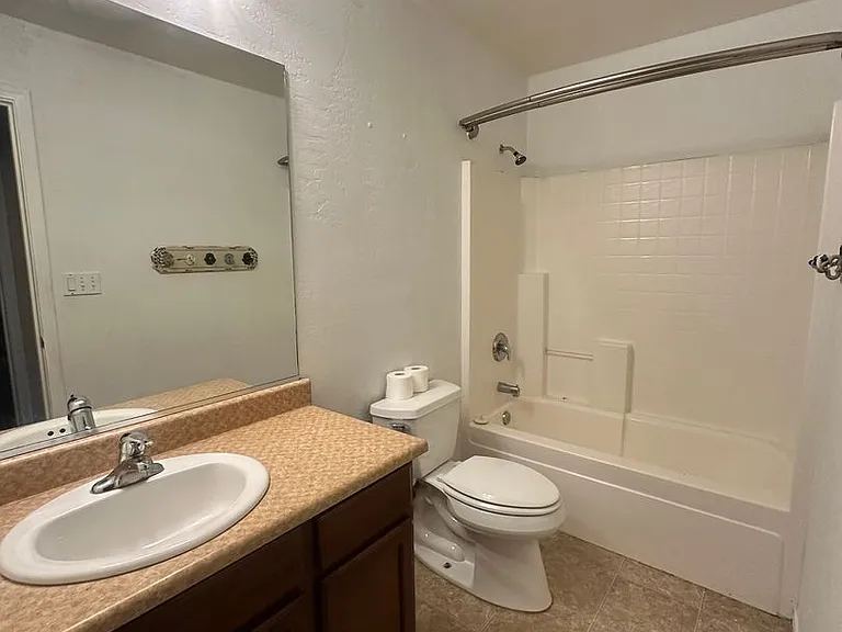 1253 Monterey Ave — Photo 12