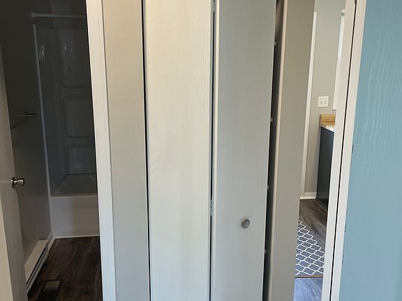 5th image of 1017 Ebersole Blvd #A