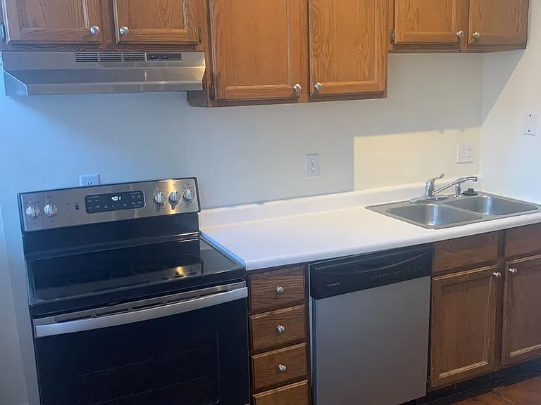 714 N High St — Photo 19