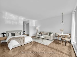 33 Isabella St #414, Toronto, ON M4Y 2P7