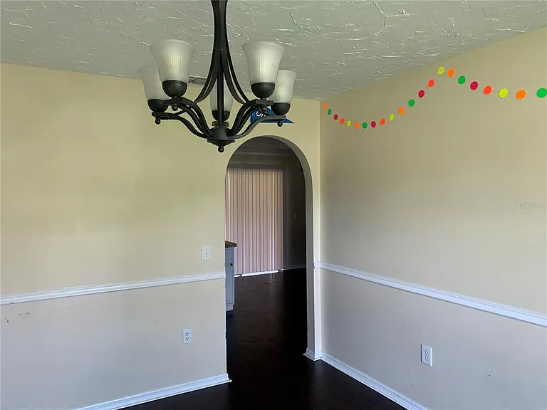 4300 Iveyglen Ave — Photo 2