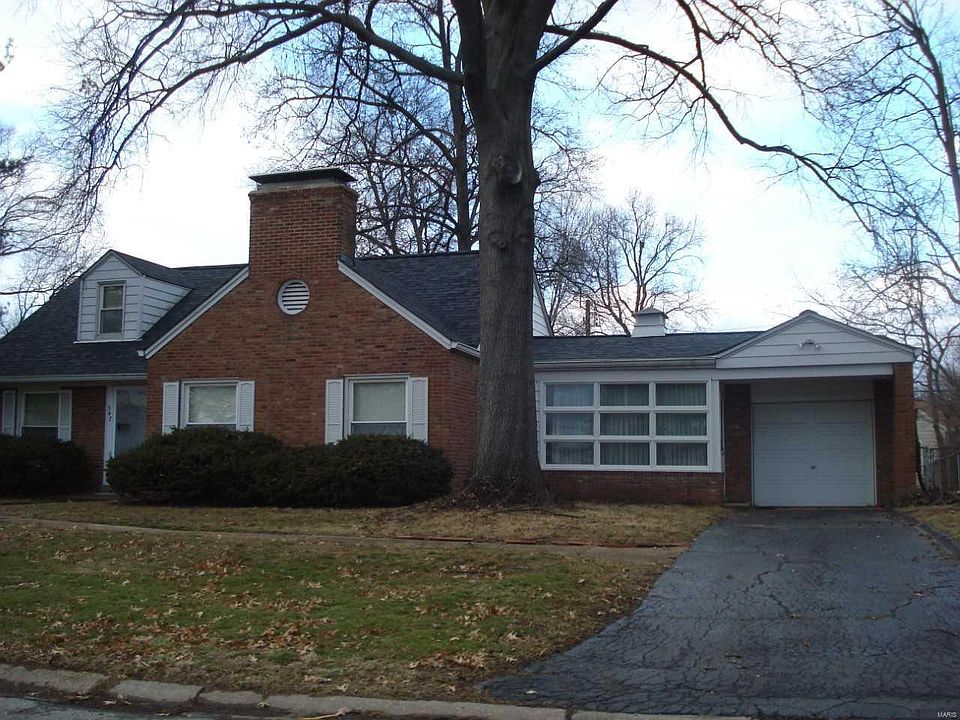 1st image of 547 Bedford Oaks Dr