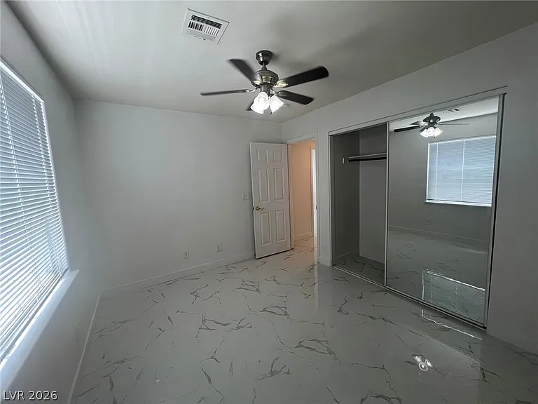 5645 W Katie Ave — Photo 17