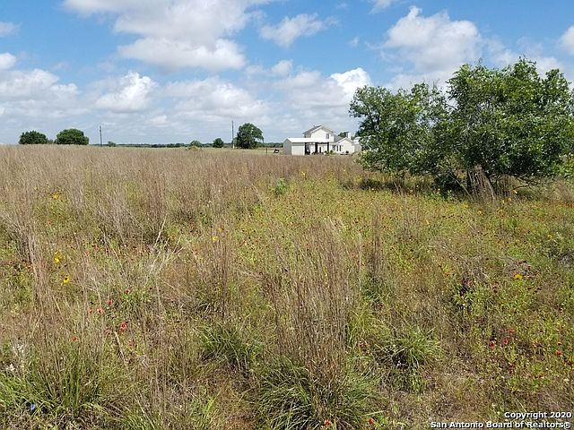2nd image of 847 Lake Valley Dr