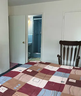 Sold by Daniel Gale Sotheby's International Realty | media 17