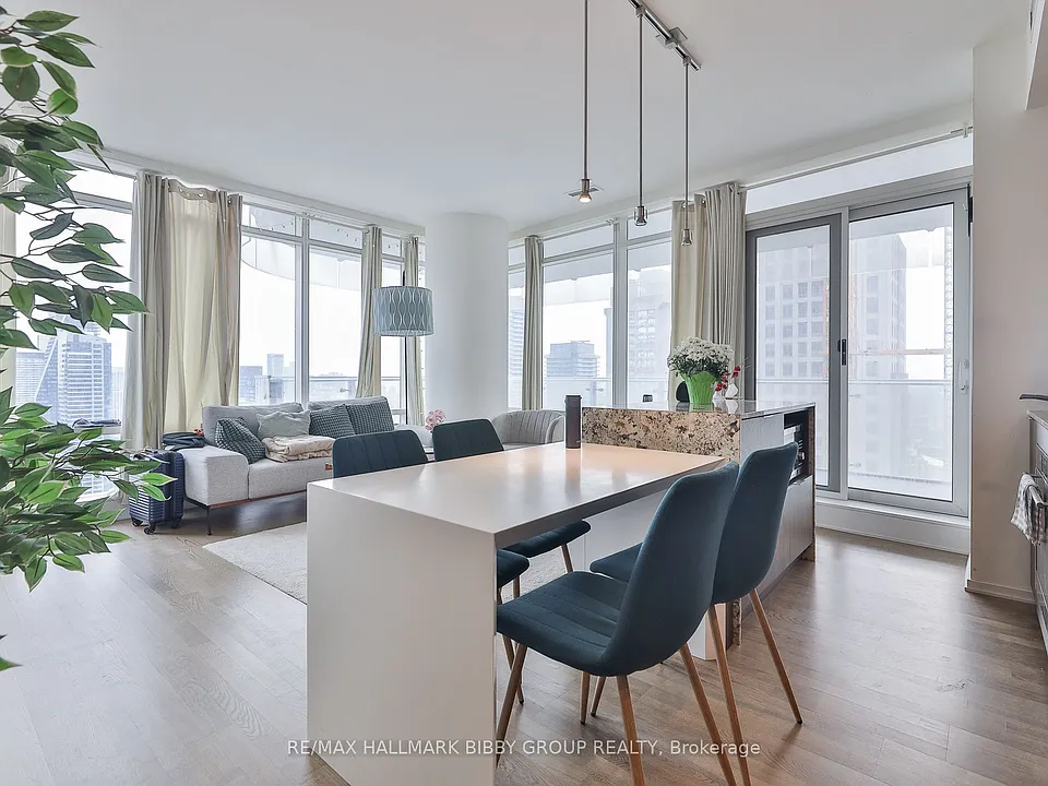 1 Bloor St E #3807