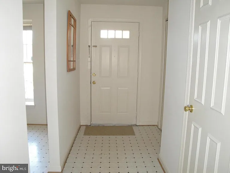 8029 Edinburgh Dr — Photo 8