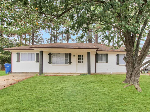 210 Hickory Ct, New Llano, LA 71461