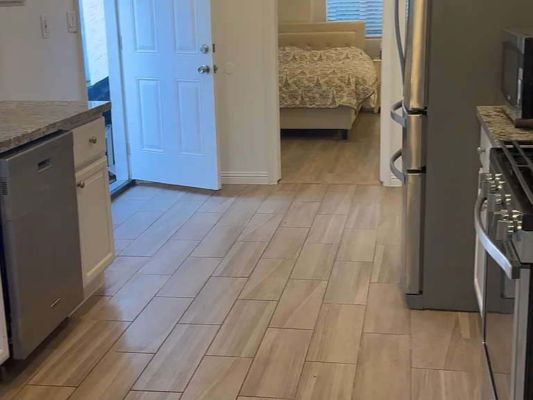 22522 Clarendon St — Photo 12
