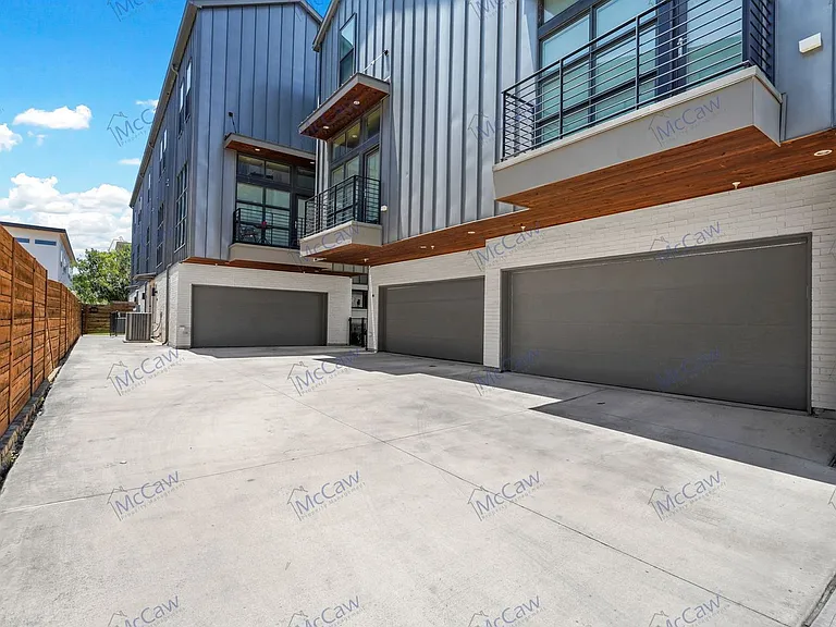 5202 Capitol Ave #1108 — Photo 2