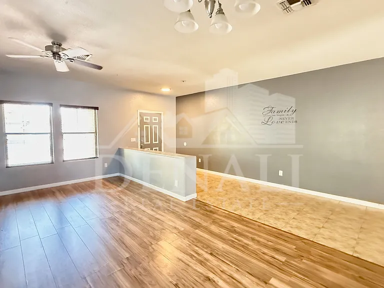 2858 W Mineral Butte Dr — Photo 5