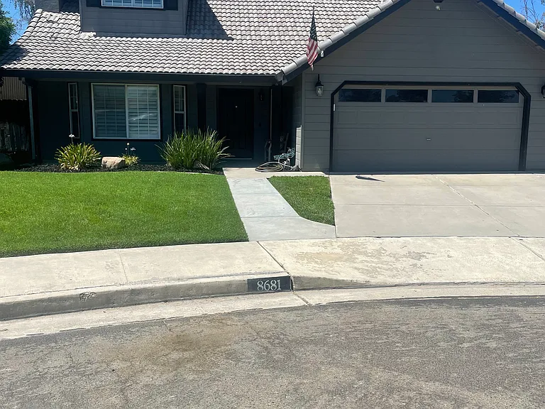 8681 N Ivory Ct — Photo 1