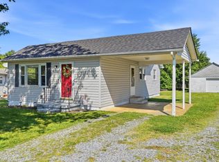 201 Fauntleroy St, Altavista, VA 24517