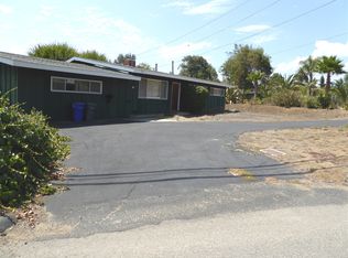 955 Crest View Rd, Vista, CA 92081