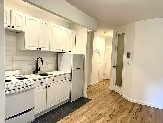 Rented by Corcoran | media 10