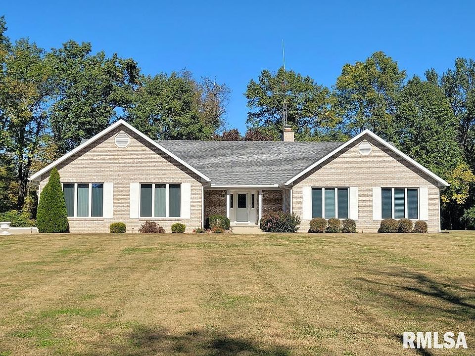 1st image of 701 N Dogwood Ln