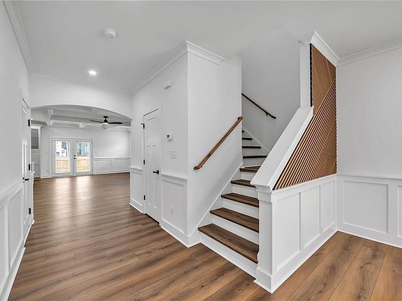 2nd image of 626 30th St