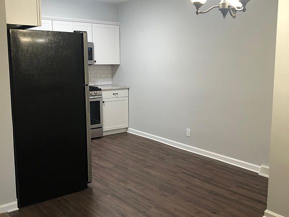 3rd image of 1312 Geary St
