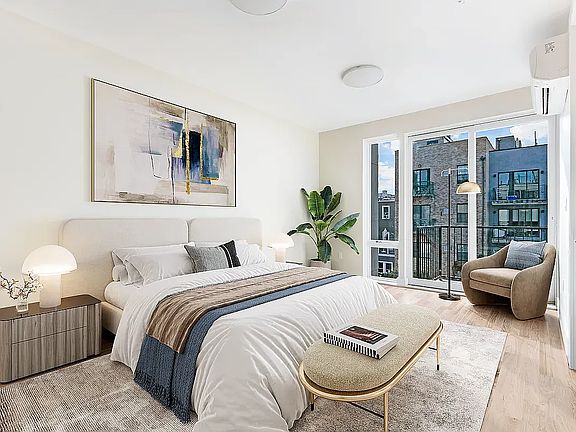 2nd image of 131 Kingsland Ave #4L