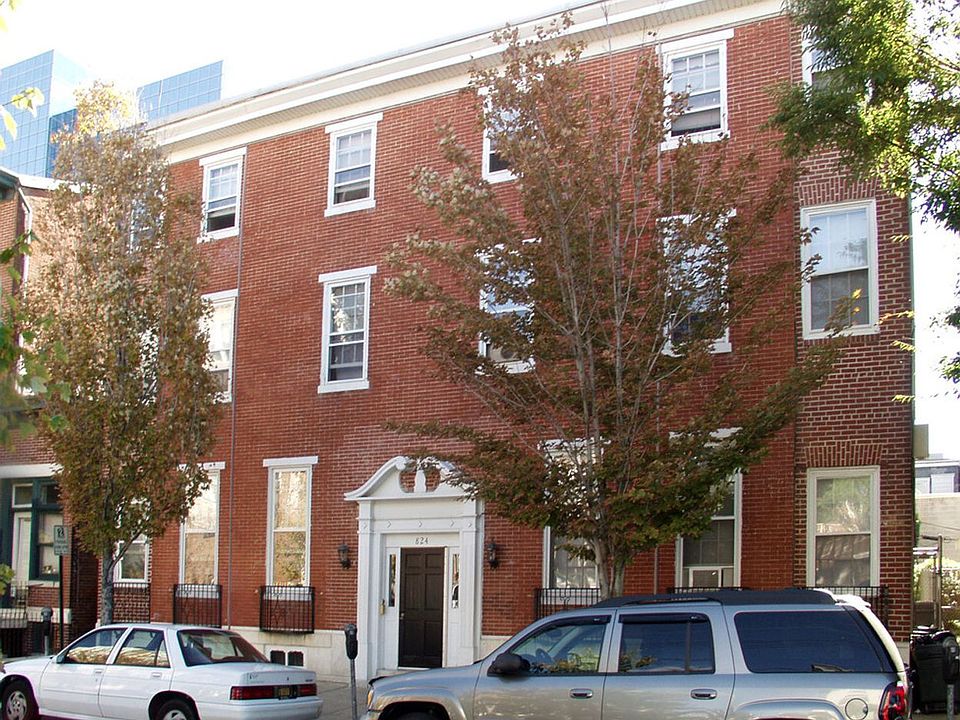 1st image of 214 W 7th St #824-09