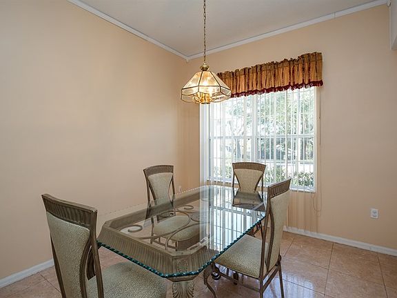 3rd image of 704 Palm Springs Dr