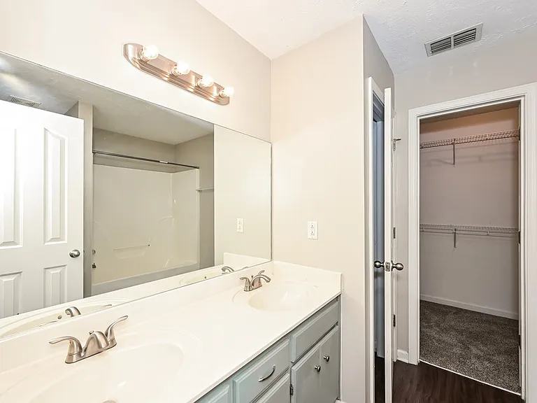 1147 Melvin Dr — Photo 11