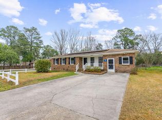 204 Falcon Dr, Summerville, SC 29485