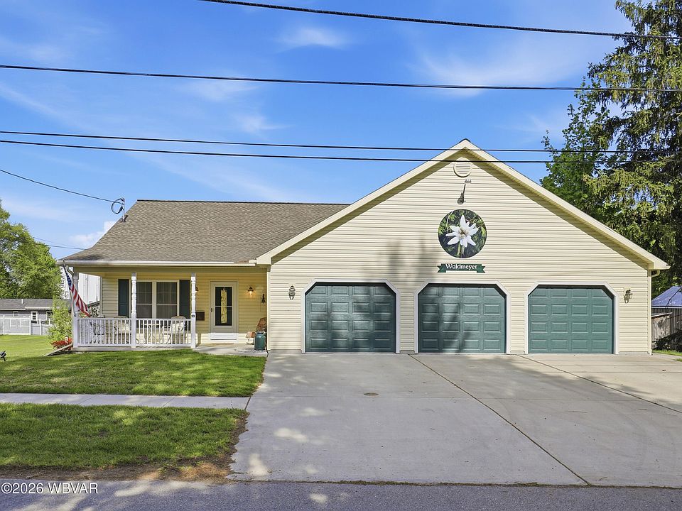 1st image of 99 Brann St