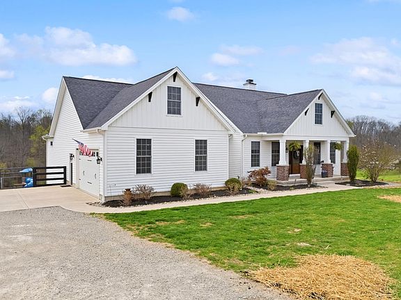 4th image of 1158 Pyle Rd