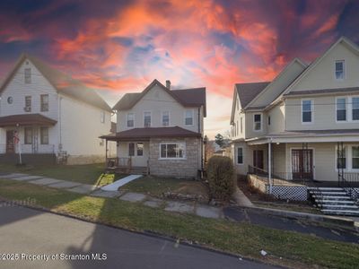 922 Maple St, Scranton, PA, 18505