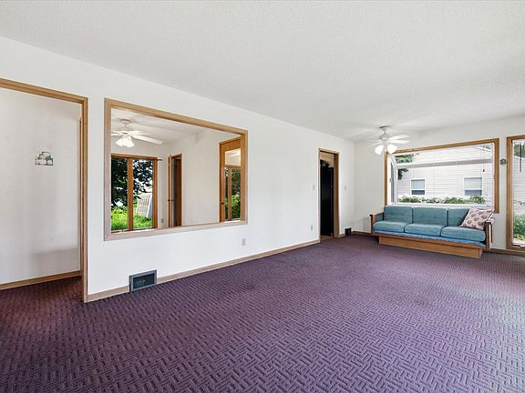4th image of 5625 Hillsview Rd