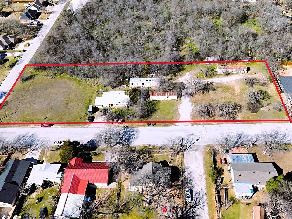 2nd image of 1311 Irvin St