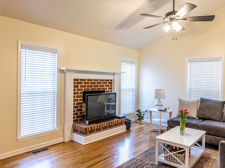 604 Wilder Dr — Photo 6