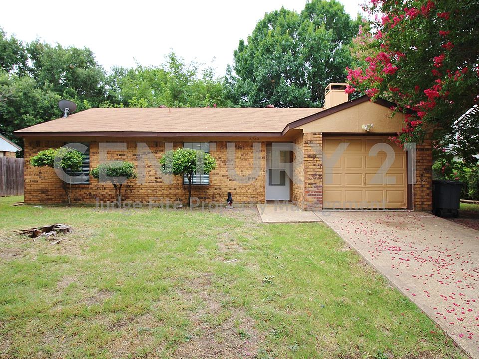 1st image of 4744 Meadow Trail Dr