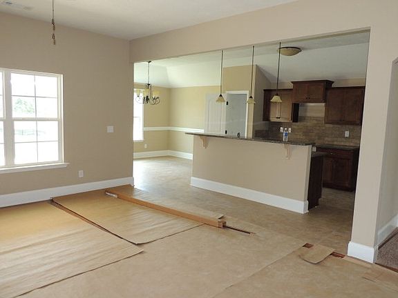 3rd image of 3217 Windwood St