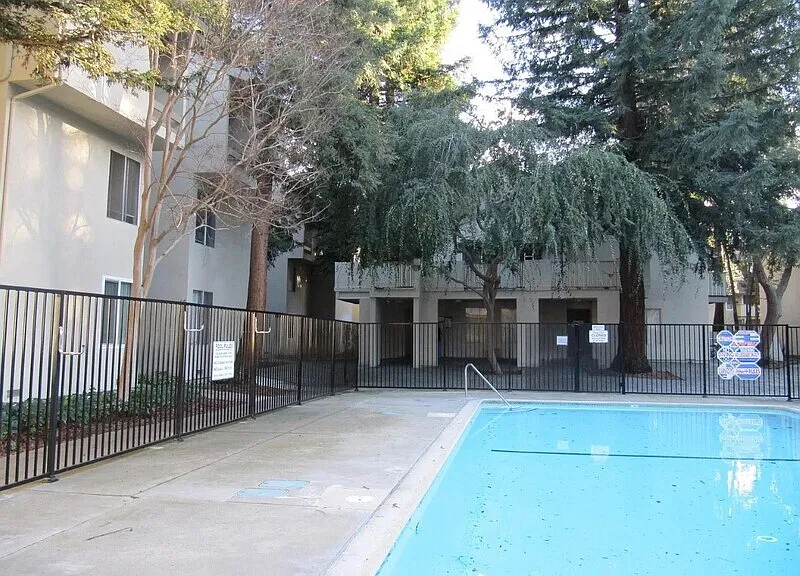 1 bed, 1.0 bath, 620 sqft, $1,595 — Photo 2