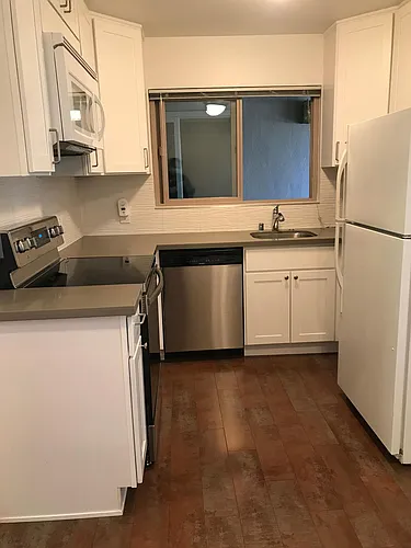 660 Roble Ave #4 Photo 1