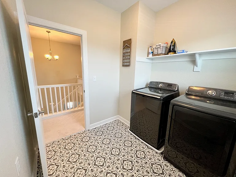 427 Middleton Way — Photo 40