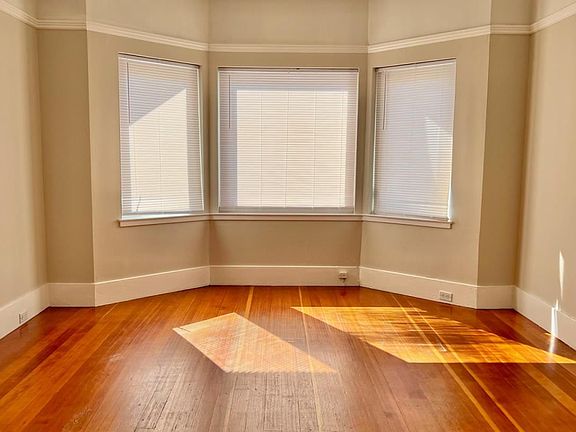 4th image of 1042 Grand Ave