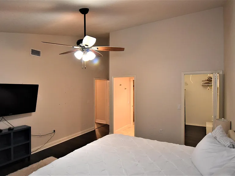 5426 Villa Deste Ct — Photo 17