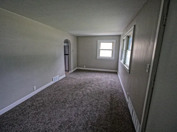 714 N Green St, Sandwich, IL 60548