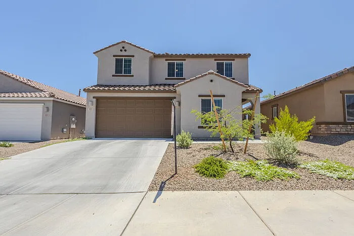 921 W Calle El Acuario — Photo 1