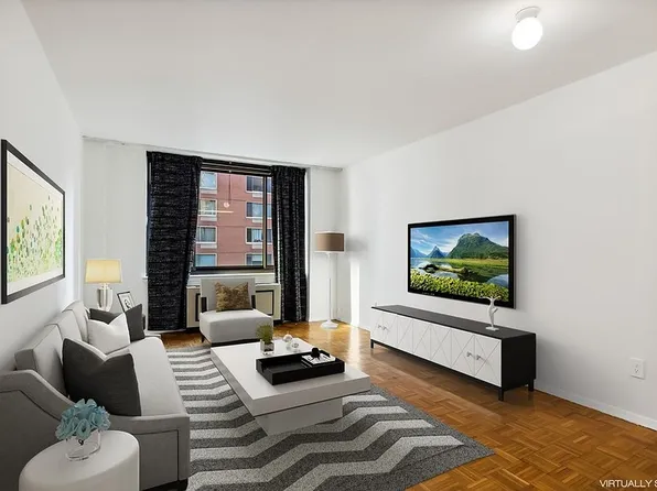 300 Albany St APT 9K, New York, NY 10280