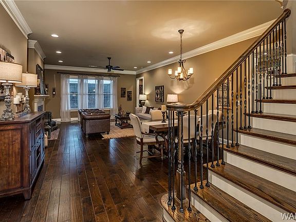 4th image of 5117 Yorkshire Ln