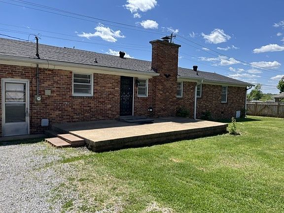 4th image of 102 Gwen Ave