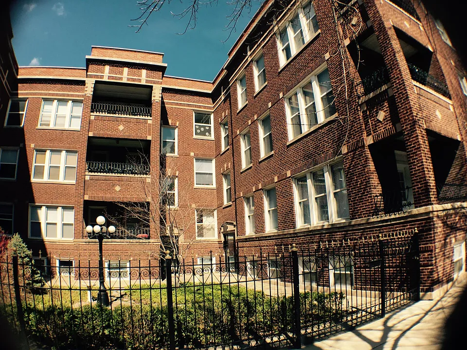 Building courtyard