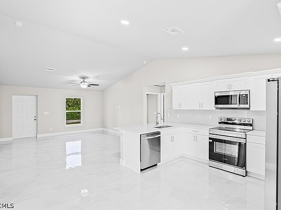 5th image of 313 Laurel Ave