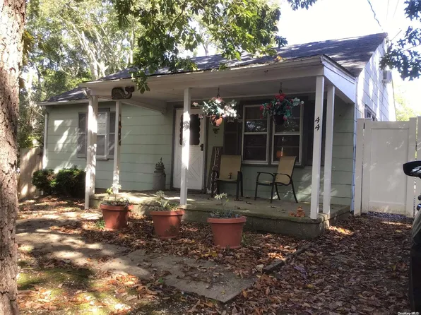 44 Chestnut Street, Sag Harbor, NY 11963